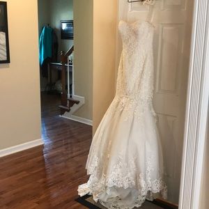 Allure Romance wedding dress size 10